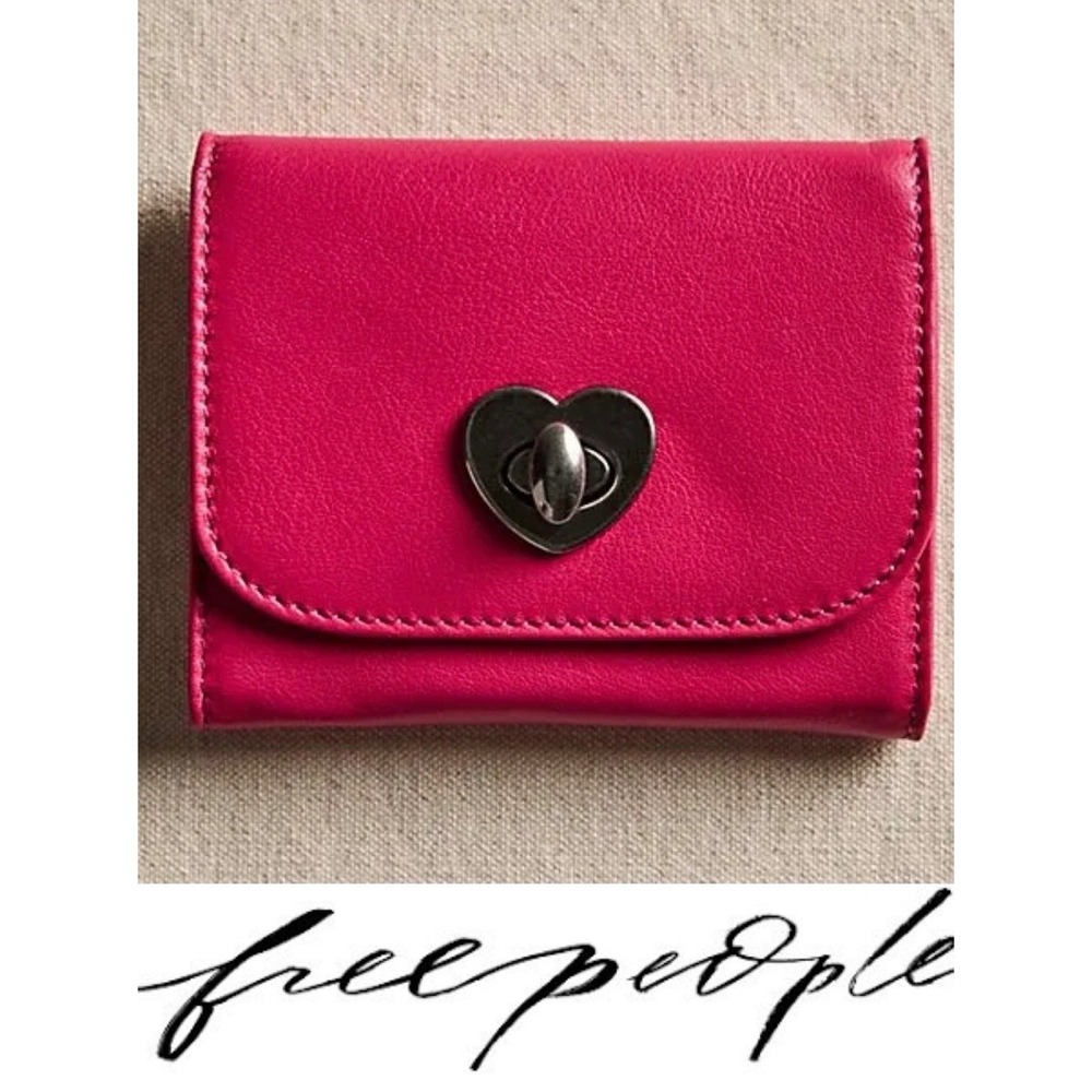 Free People Lock It Up Wallet Pink Heart Turn Lock Compact Card Holder NWT